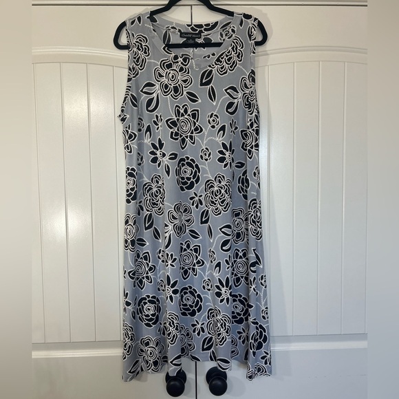 Cardalite Women’s Gray/Black/White Floral Aline Sleeveless Dress. Size 1X. - Picture 1 of 6